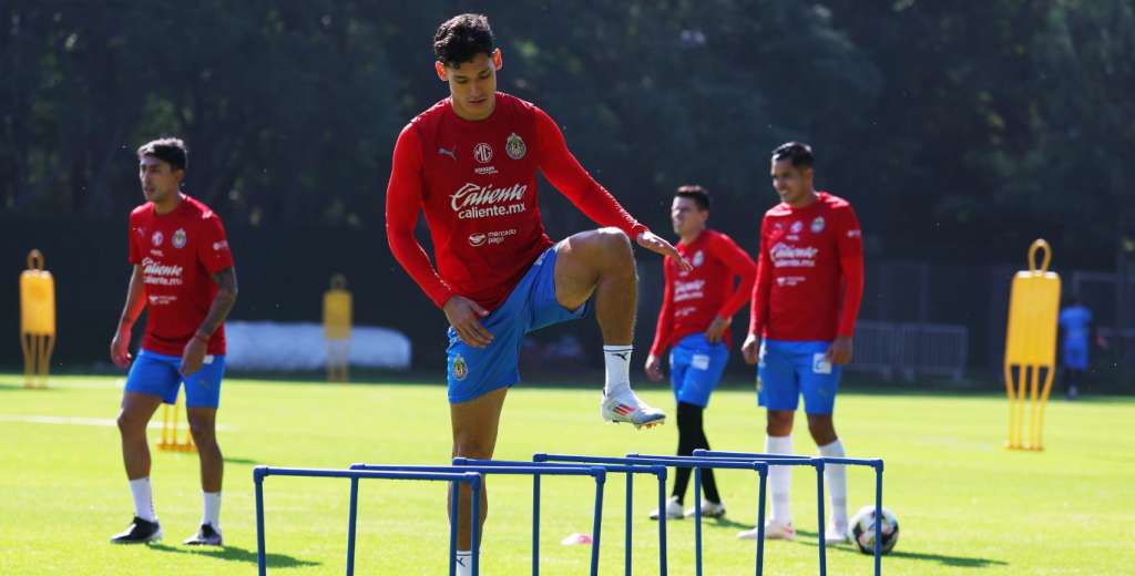 &iexcl;Apareci&oacute; sin aviso y no lo esperaba nadie! Sorpresa en el entrenamiento del Guadalajara