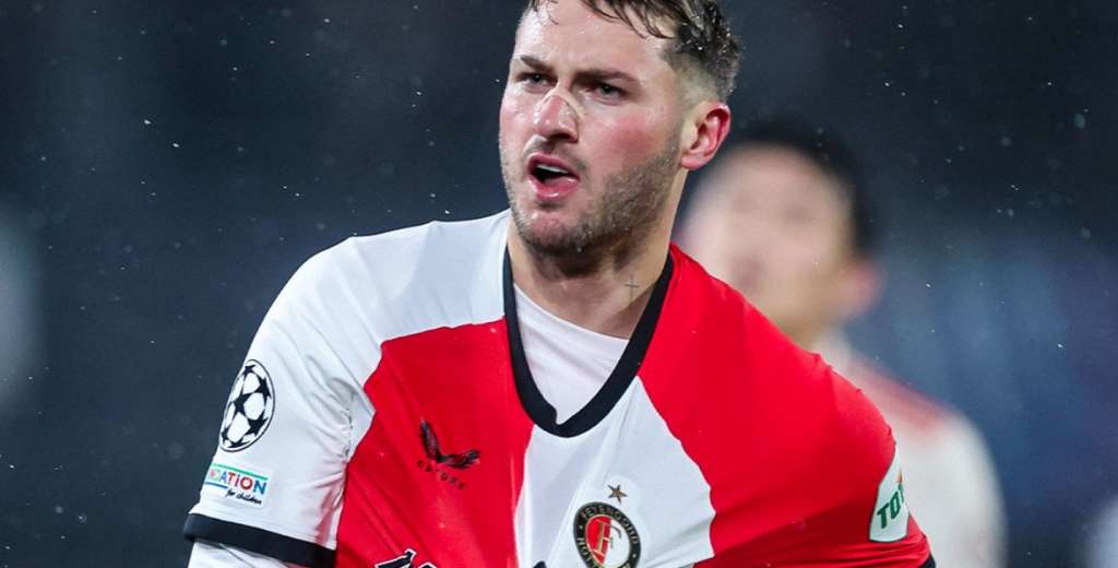 Golazo, doblete y presente inmejorable: Santi Giménez, ¿en su mejor momento?