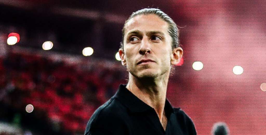 Se fue polémicamente de Boca, salió campeón y Flamengo lo quiere fichar ya