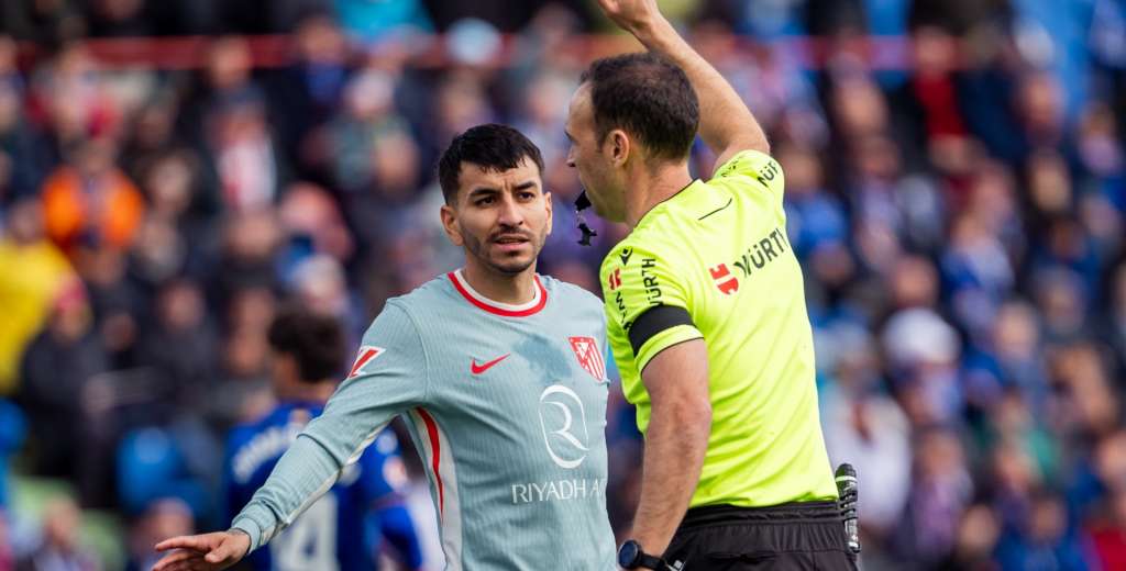 Más problemas para el Atlético de Simeone: el castigo brutal que recibió Correa