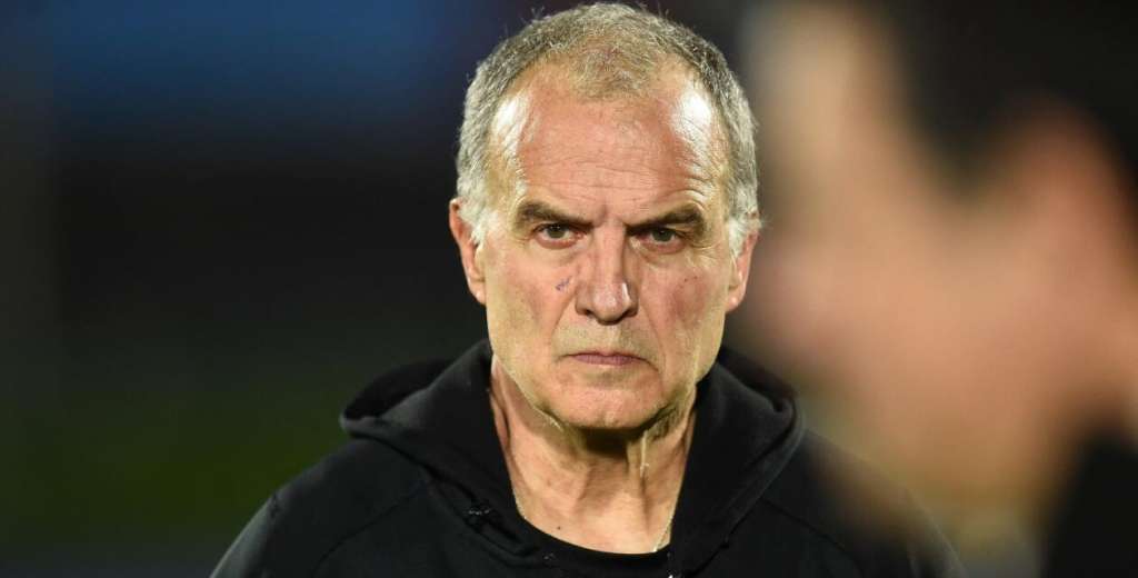 Entró en llamas al vestuario y Bielsa lo borró de Uruguay: "Somos de tercera..."