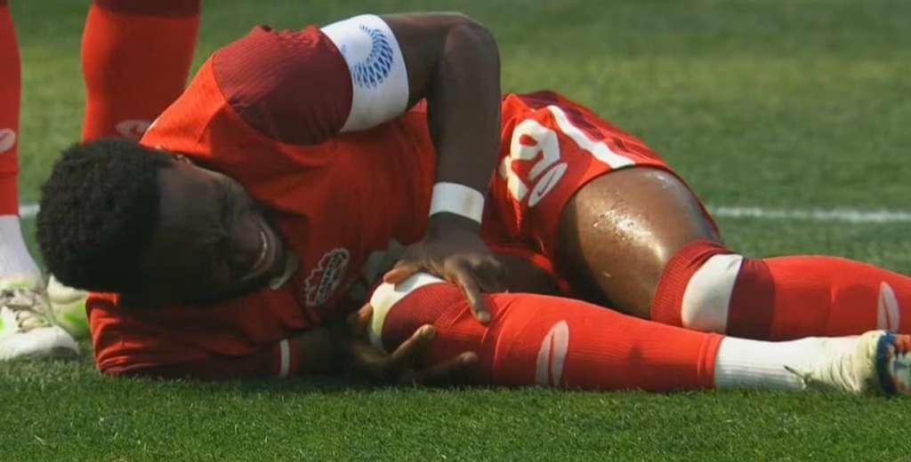 Alphonso Davies se lesionó y estalló el escándalo en Canadá: "Lo presionaron para..."