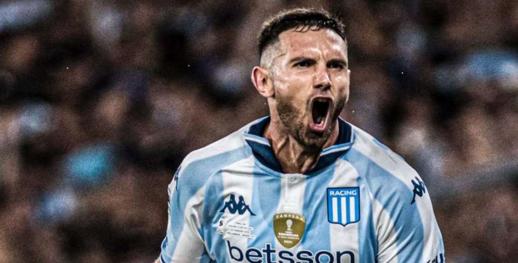 Racing va por la Libertadores: aplastó a Colo Colo y está en octavos de final
