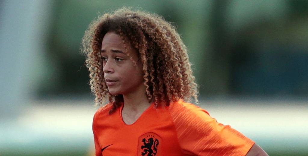 Liquidó a Xavi Simons: "Prefiero triunfar a ganar 1 millón a los 16"