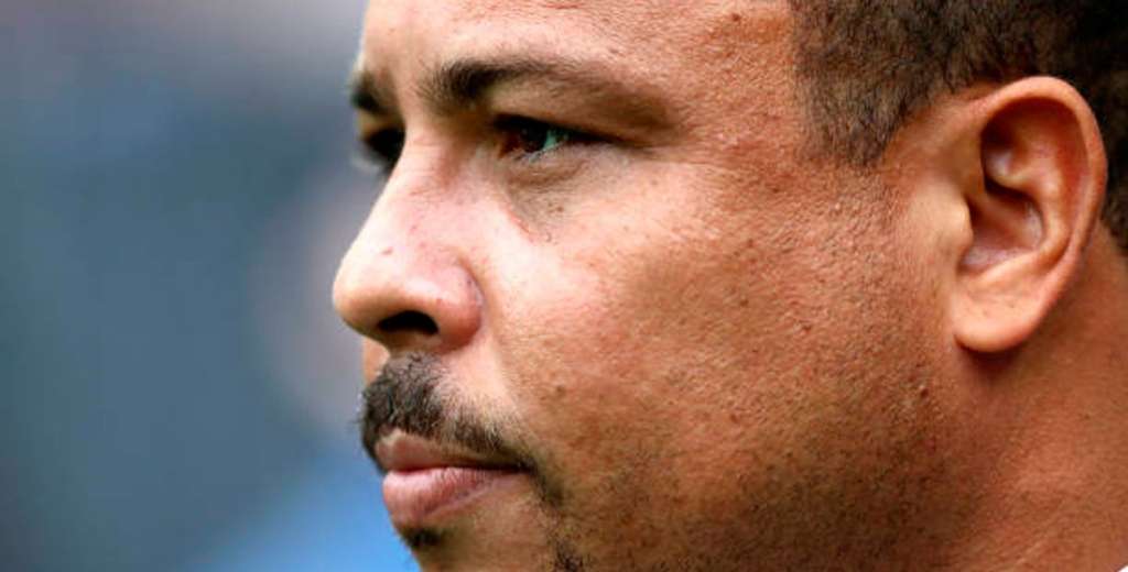 Nadie defendió a Dibu Martínez como Ronaldo Nazario