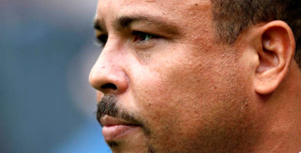 Nadie defendió a Dibu Martínez como Ronaldo Nazario