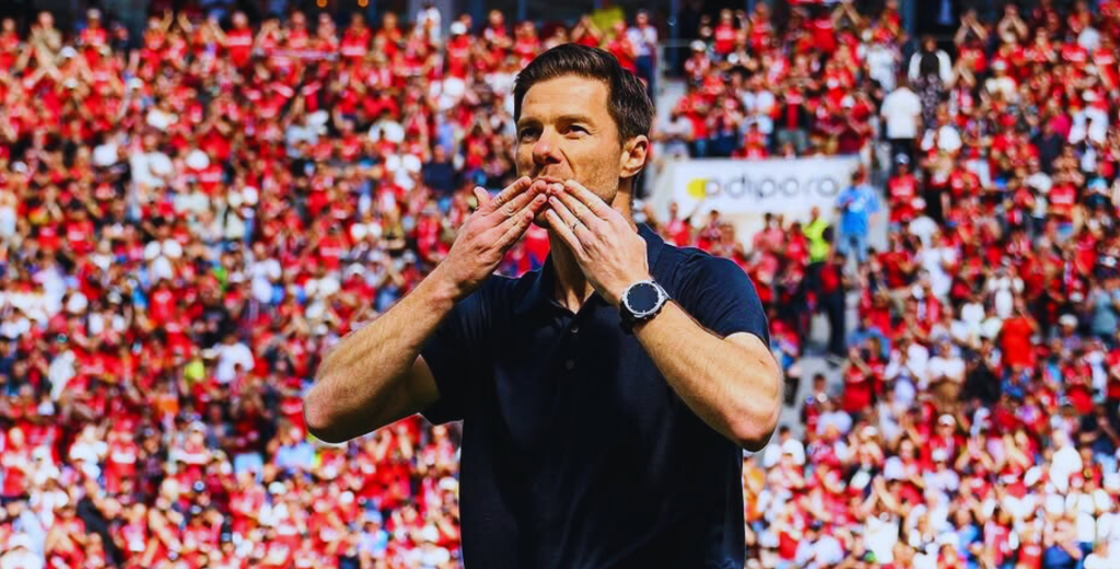 Se fue Xabi Alonso, pero llegó su reemplazo: Leverkusen presentó a su nuevo entrenador