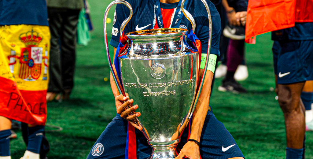 Insólito: ganó la Champions y dos ligas distintas en la misma temporada