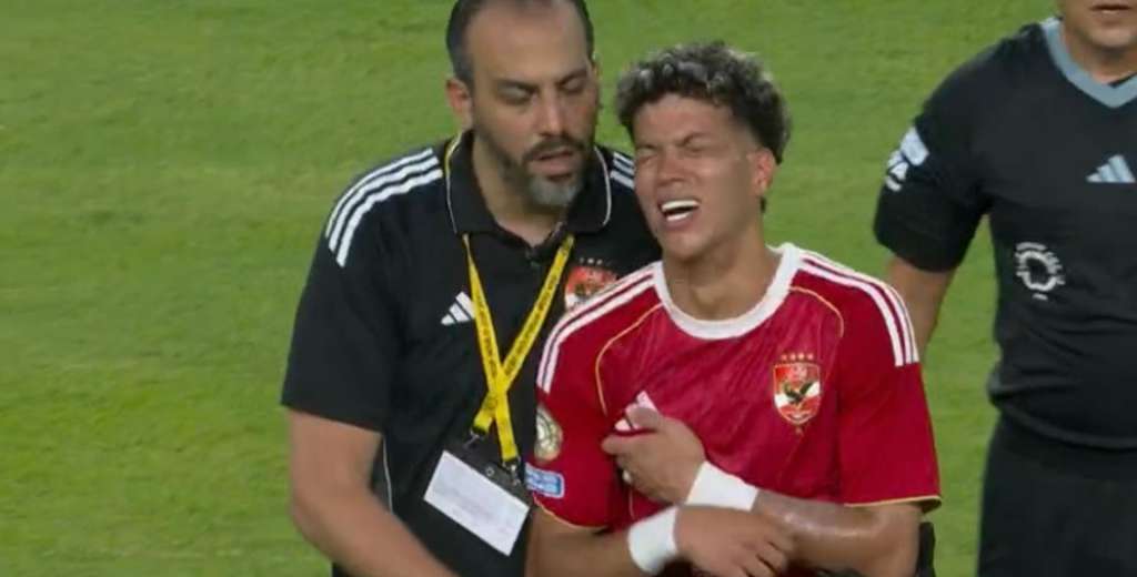 Ashour, figura del Al Ahly duró 10 minutos: se fue llorando del campo de juego...