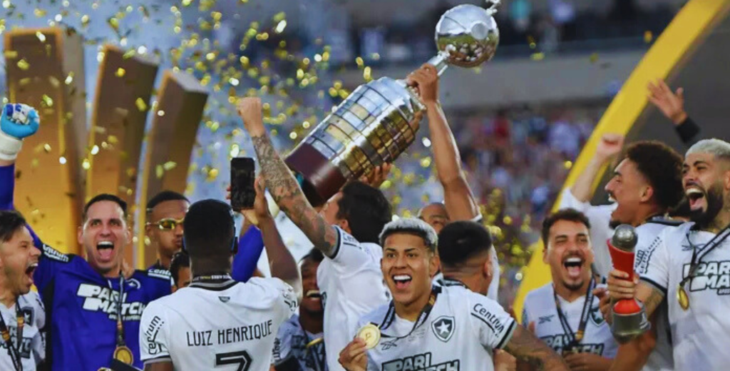 Botafogo entre los cinco mejores clubes del mundo: pelea por el&nbsp;equipo&nbsp;del&nbsp;a&ntilde;o