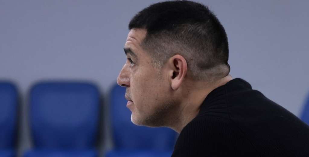 En Boca no hay paz: rescindió el contrato, ni habló con Riquelme y se fue del club