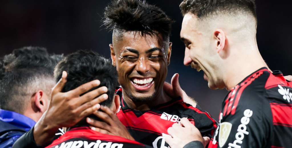 Flamengo gana por 1-0 pero deja al Inter con vida y se define en Porto Alegre