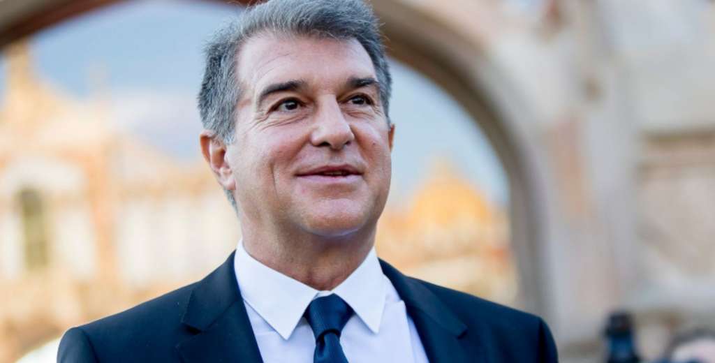 La hinchada no lo quiere, la Juventus busca venderlo y al FC Barcelona le interesa