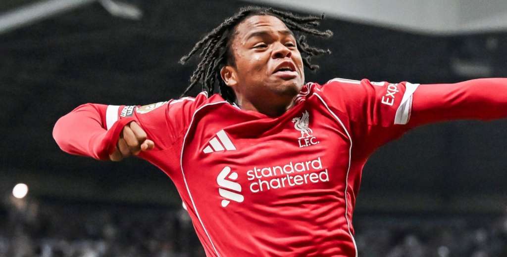 Al minuto 100, con 16 años y este golazo: Liverpool y un triunfo brutal ante Newcastle