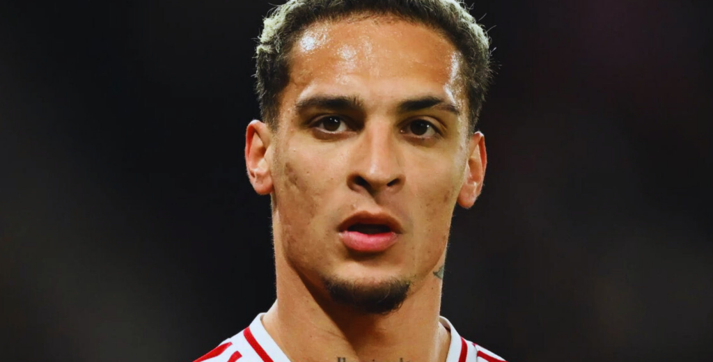 Antony se marcha del Manchester United: llegó a un acuerdo con su nuevo club...