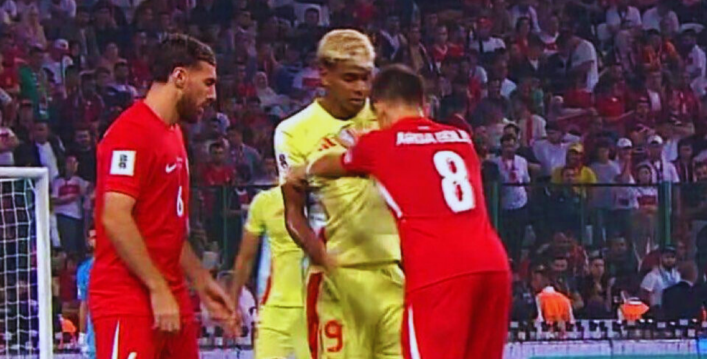 España humillaba a Turquía y Yamal provocó a Arda Güler: empujón y risa burlona...