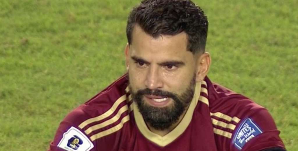 El duro llanto de Tom&aacute;s Rinc&oacute;n al enterarse del triunfo de Bolivia contra Brasil...