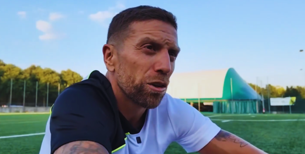 Papu Gómez termina su suspensión y fue lapidario: "Muchos desaparecieron..."