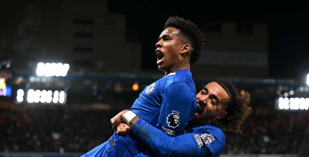 Chelsea hunde al Liverpool y lo derrota al minuto 95 con un golazo de Estevao...