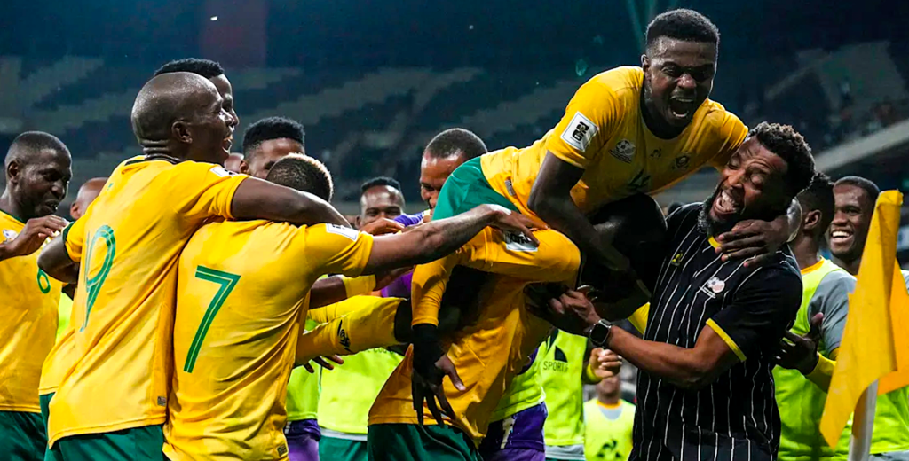 Sudáfrica ganó, se clasificó al Mundial después de 16 años y los hinchas explotaron