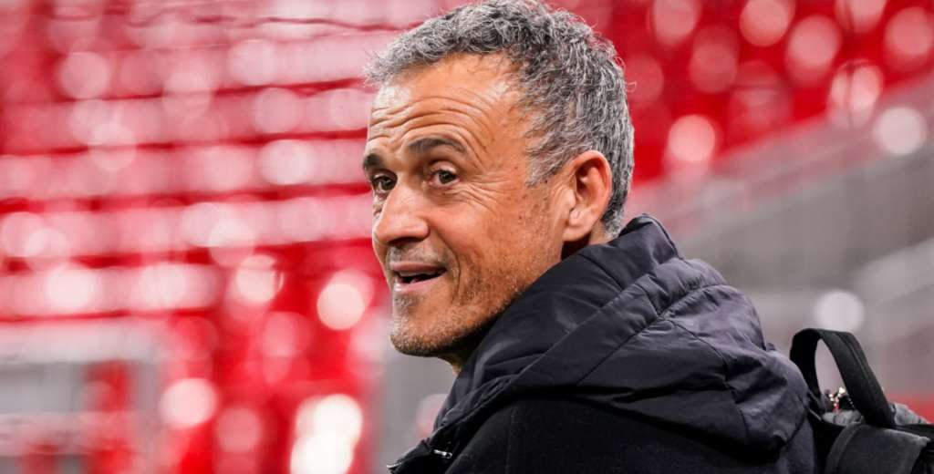 Atento Flick: PSG busca un defensor del FC Barcelona por 30 millones de euros