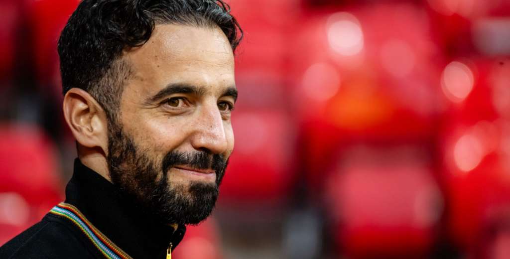 Manchester United se olvidó del Dibu Martínez y va por otro arquero en enero