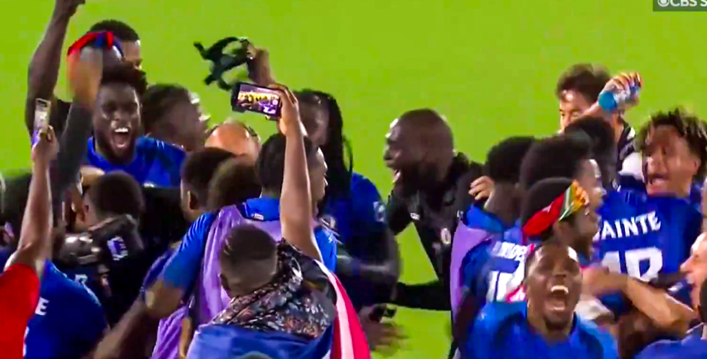Haití ganó, clasificó al Mundial después de 52 años y se enteraron por teléfono