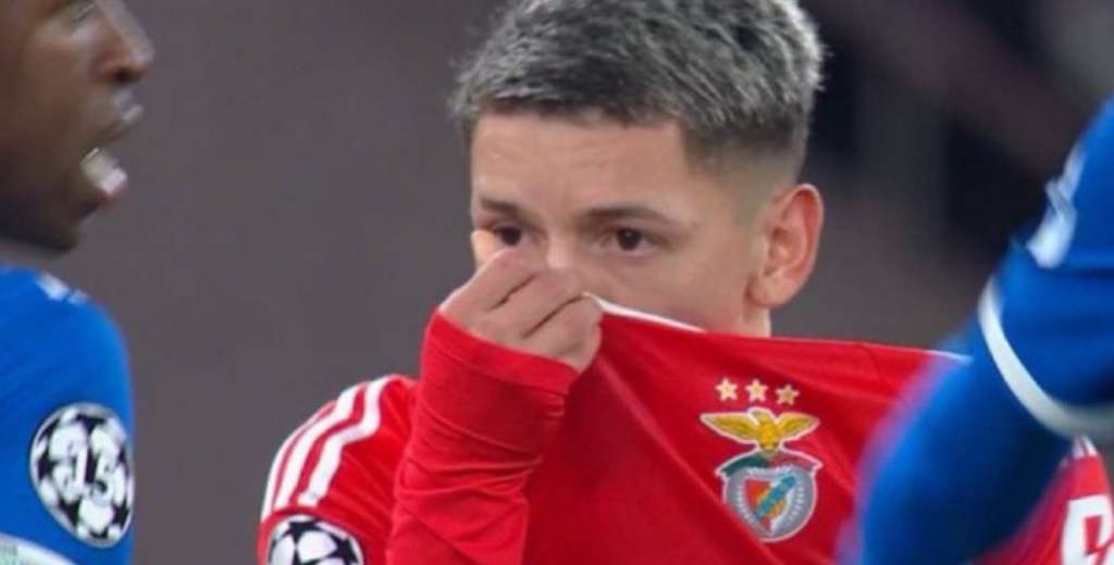 Es una leyenda del Benfica y cargó duramente contra Prestianni: "Es vergonzoso"