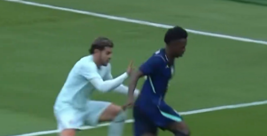 Vinicius encaró a Theo Hernández y fue humillado: la jugada de la que hablan todos