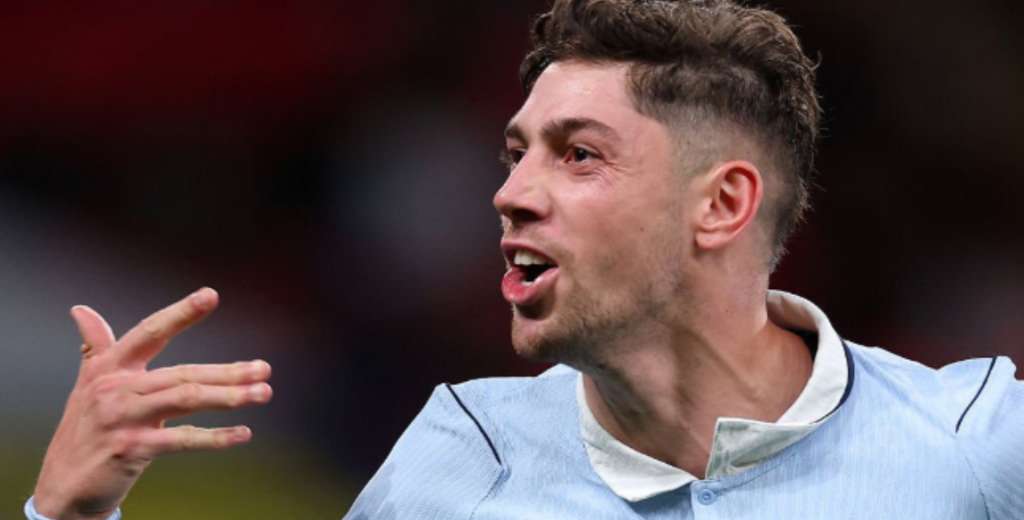 Uruguay empat&oacute; con Inglaterra sobre el final gracias al gol de Valverde