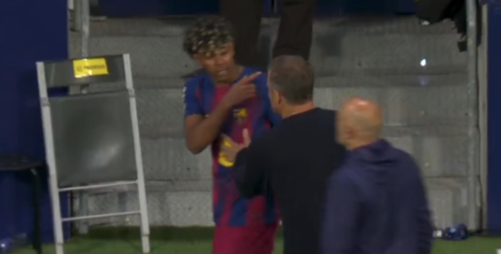 Yamal, insólito: el equipo celebraba, él se fue al vestuario y lo plantó a Flick