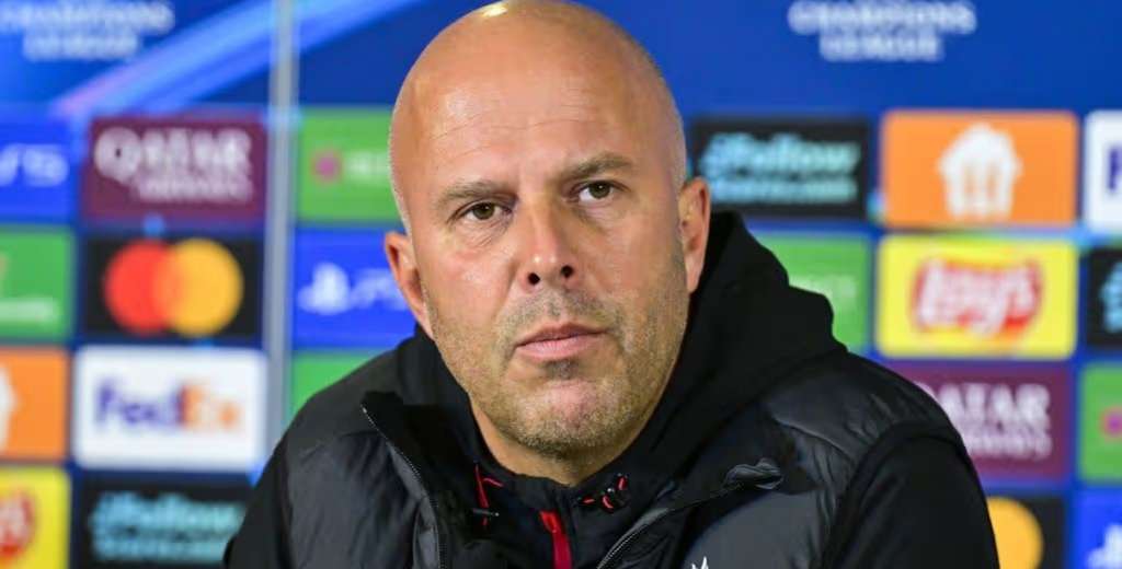 Tras perder con PSG, Arne Slot desató un escándalo con su frase: "Por suerte..."