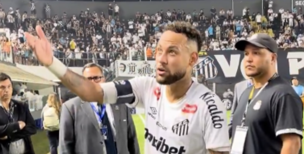 Neymar se pelea con un hincha y se descontroló en una frase: "Sos un gordito..."