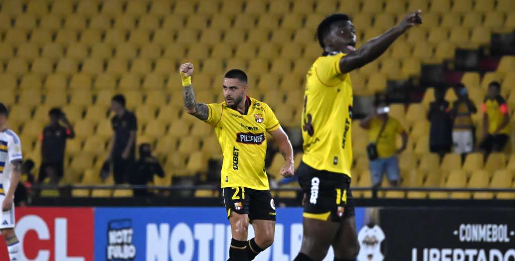 En un partido salvaje, Boca perdi&oacute; con Barcelona en Guayaquil y se complica