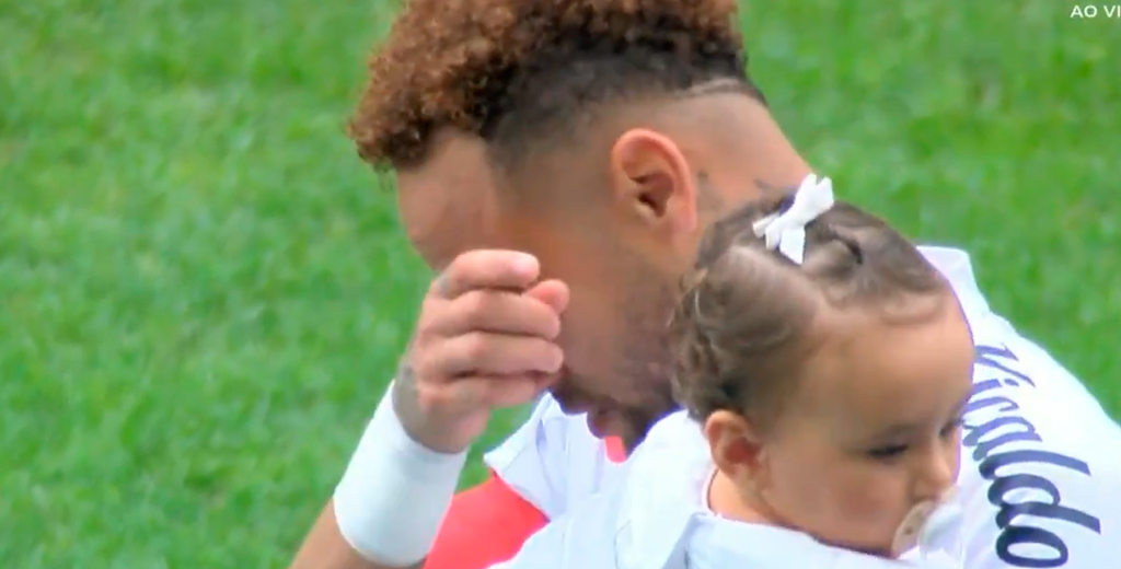 Neymar quiere jugar el Mundial: sonó el himno de Brasil y se largó a llorar