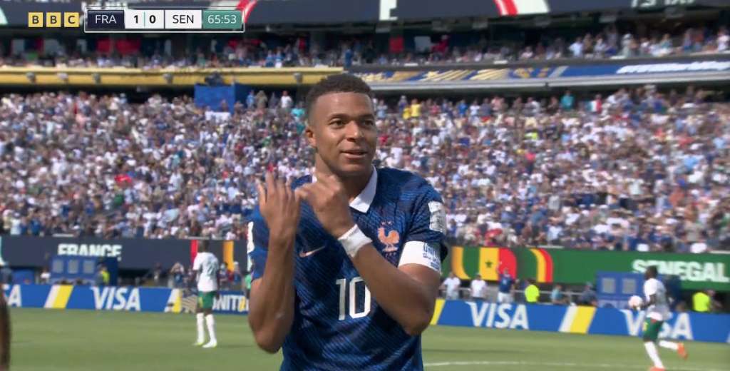 Olise es una bestia y juega otro f&uacute;tbol: la genial asistencia que le dio a Mbapp&eacute;