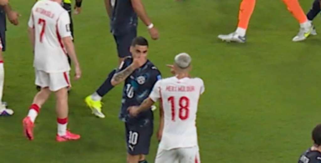 Hist&oacute;rico: Miguel Almir&oacute;n fue expulsado contra Turqu&iacute;a por taparse la boca...