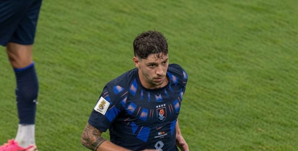 Bielsa quit&oacute; a Fede Valverde y dej&oacute; una imagen de esc&aacute;ndalo: se tap&oacute; la boca...