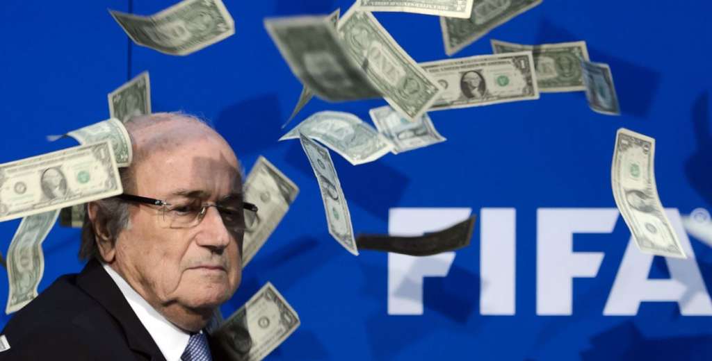 Blatter y Valcke inhabilitados del futbol por seis a&ntilde;os