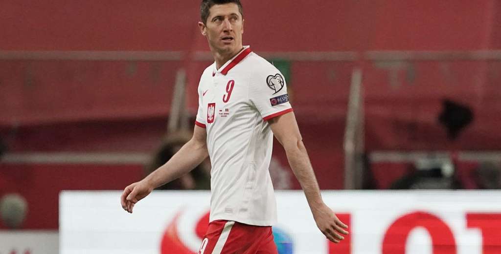 Robert Lewandowski se lesion&oacute; la rodilla y preocupa al Bayern M&uacute;nich