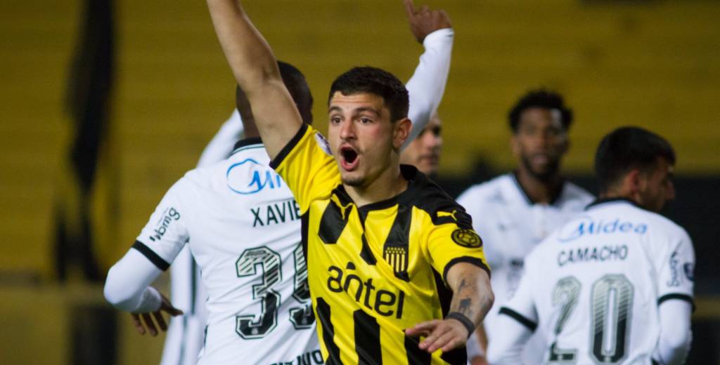 Pe&ntilde;arol humill&oacute; a Corinthians y acaricia los octavos