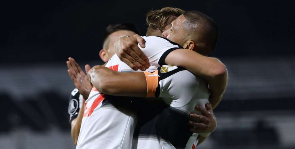 Zapatazo y adentro: Olimpia se clasific&oacute; gracias a este gol
