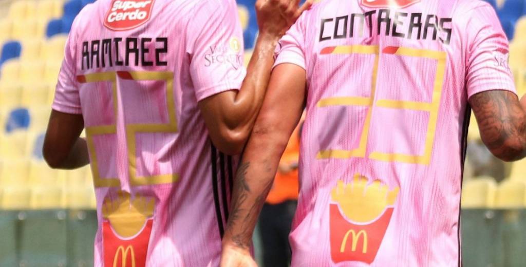 El club chileno que tiene papas fritas con ketchup como dorsales