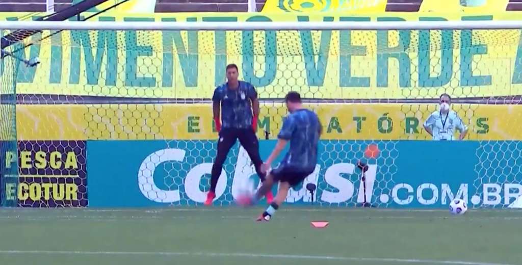 Qué puntería: los tiros libres de Messi en el calentamiento