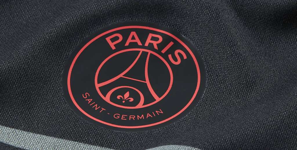PSG present&oacute; su tercera camiseta con Messi