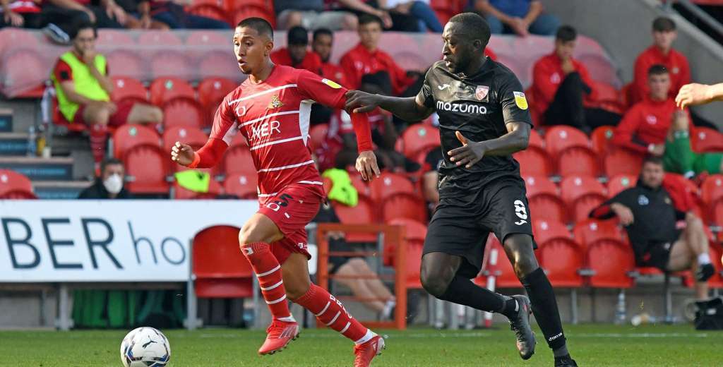 Rodrigo Vilca se llev&oacute; a dos defensas y anot&oacute; un golazo