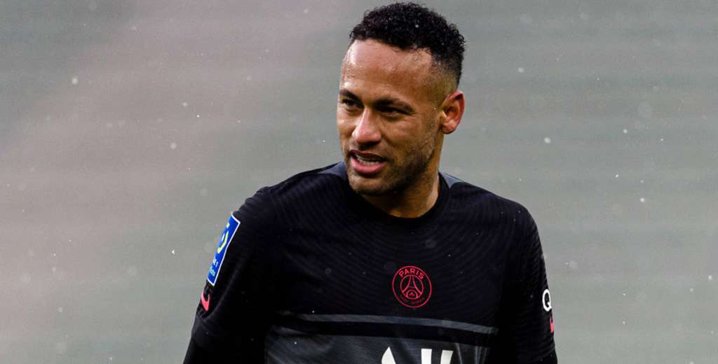 No se cansa de pegarle: "Neymar está gordo y viejo"