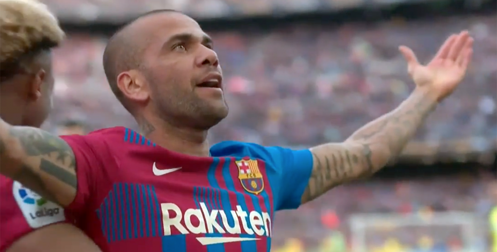 Dani Alves y un golazo monumental al Atlético