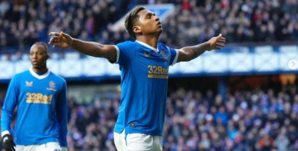 Alfredo Morelos empezó al año con todo: Doblete para el Rangers