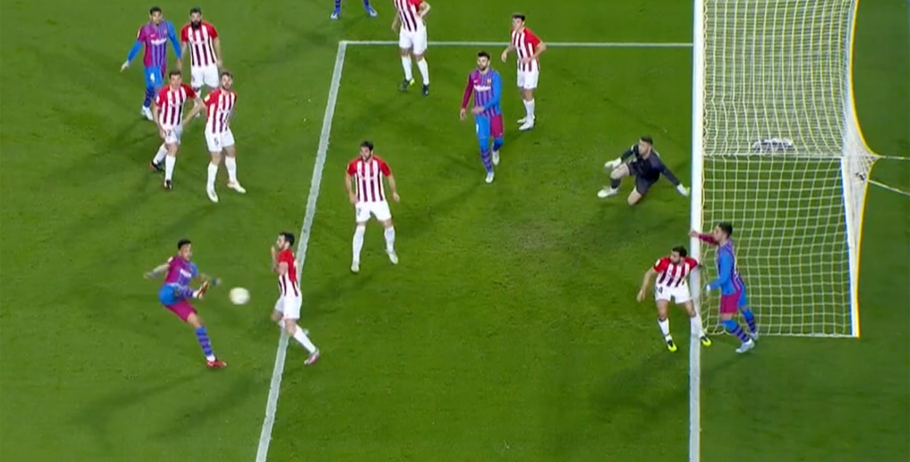 Para esto vino: gol de delantero total de Aubameyang